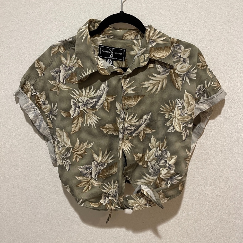 GREEN CROP TOP HAWAIIAN SHIRT FLORAL